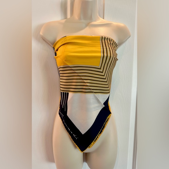 Leonardi Scarf | Excellent pre-owned condition Vintage - Picture 7 of 8